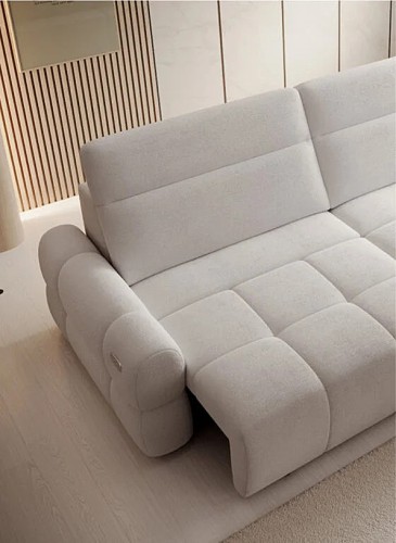 MATEO-BIGSOFA-2-840x1150-1-560x766.jpg